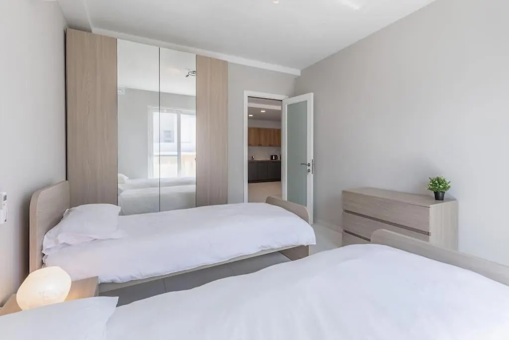 Exquisite Modern Luxury Apt In Central Malta - Walking Distance To The Restaurants & Night Life Is-Swieqi 0*,  Malta
